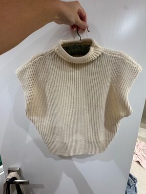 Zara Cream Ribbed Sleeveless Turtleneck Sweater Vest
